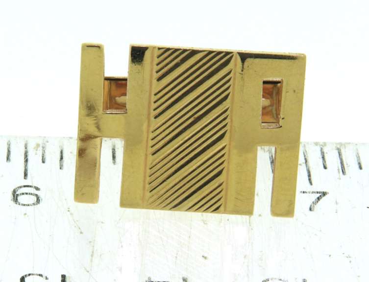 Elegant Yellow Gold Cufflinks