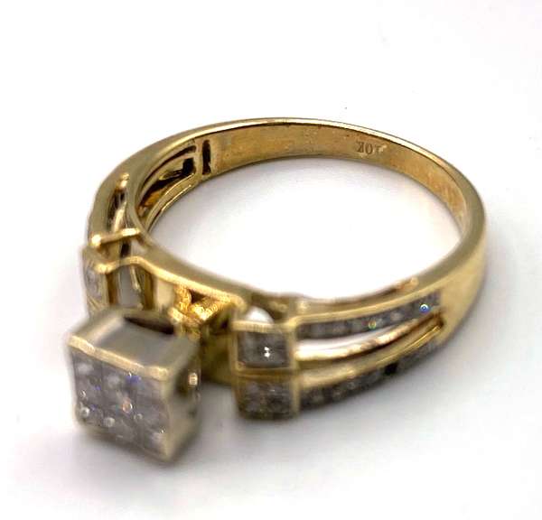 Radiant 10kt Yellow Gold Diamond Cluster Ring