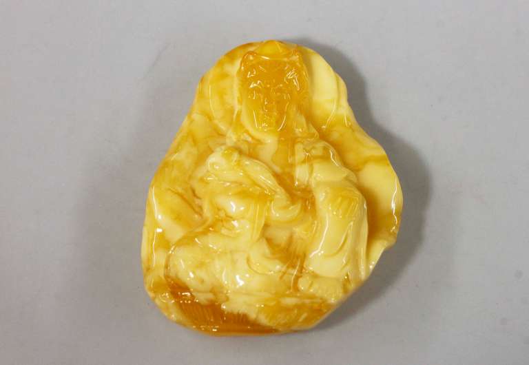 Baltic amber hand-carved Buddha 30x39mm 6.62gms