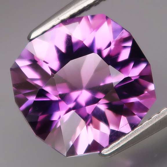 Exceptional 4.19ct color shifting Amethyst