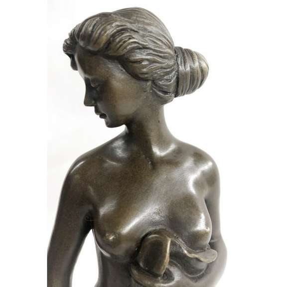 Nude Woman Bronze Sculpture