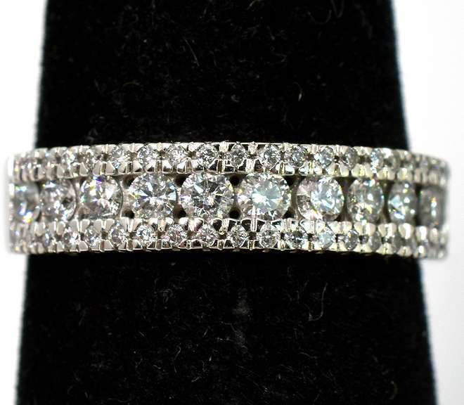Petite Diamond Band in White Gold, Size 4-1/2