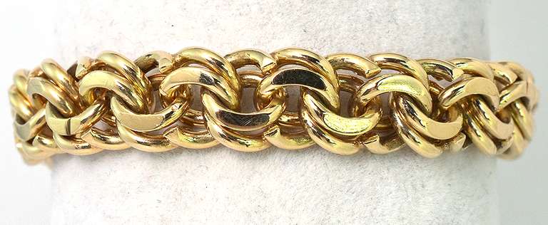 Noticeable Double-Link Bracelet in 14KT Yellow Gold