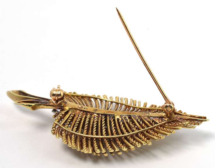 Intricate Leaf Brooch Pin with Diamonds, 14KT Yellow Gold