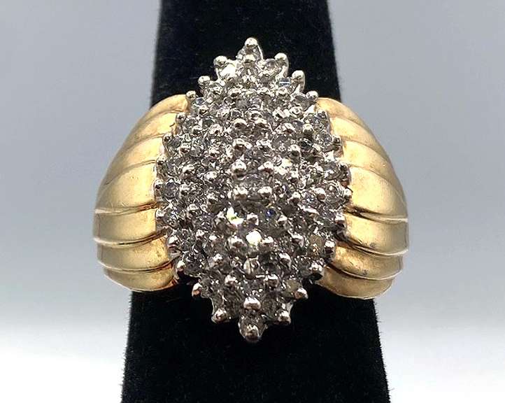 10 KT Yellow Gold Diamond Cluster Ring