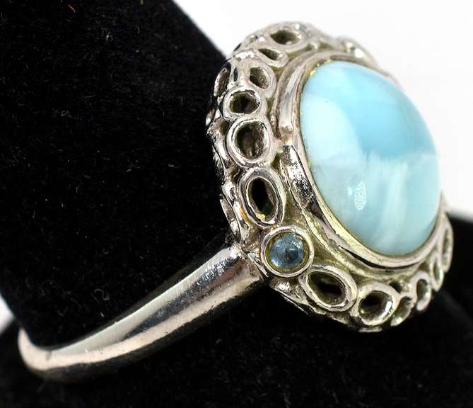 Chic Larimar Ring in Sterling Silver