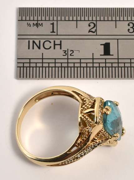 Fashionable Blue Topaz Ring