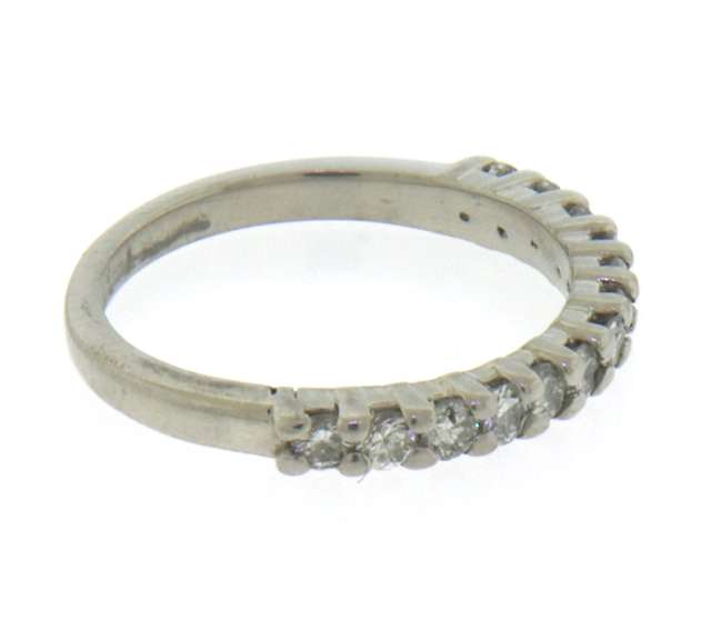 Brilliant Platinum Diamond Band Ring