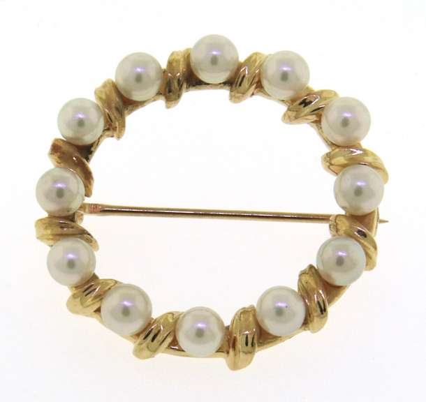 Trendy Yellow Gold Circle Pearl Pin
