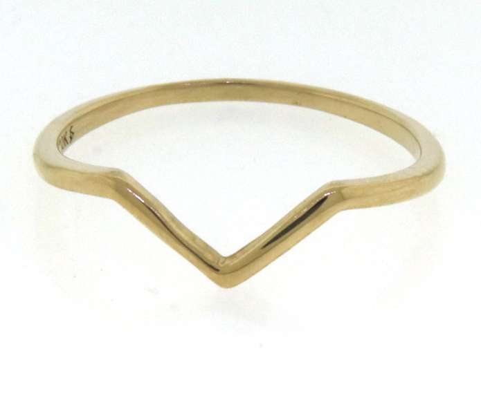 Beautiful Yellow Gold V Band