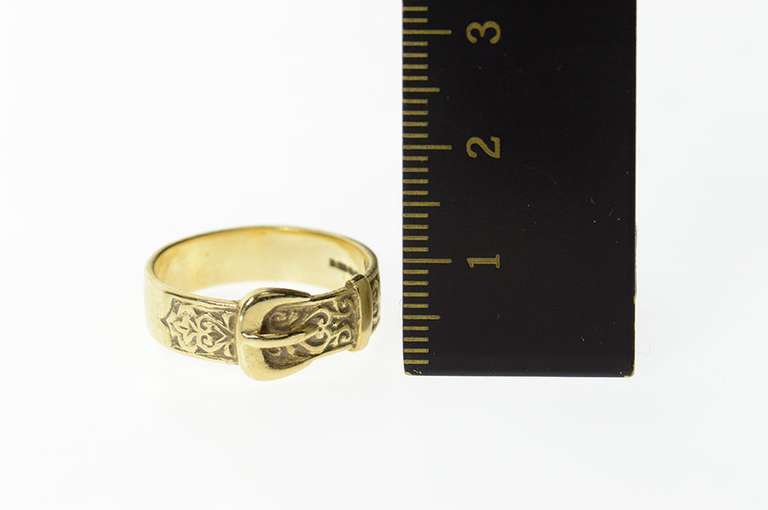 9K Yellow Gold Scroll Pattern Belt Buckle Ornate Band Ring