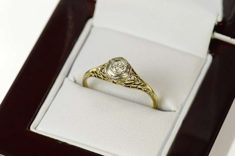 14K Yellow Gold Art Deco Diamond Solitaire Filigree Promise Ring