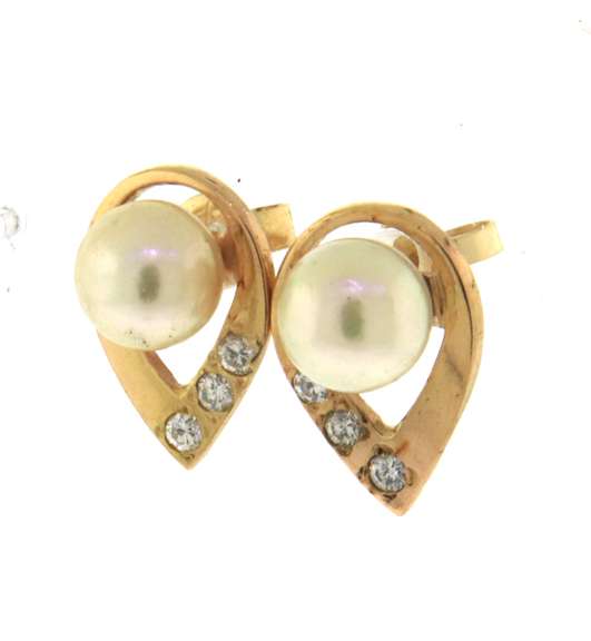 Elegant Yellow gold Pearl and Diamond Earrings