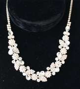 Set Of Fashion Jewelry Neck Lace And Earrings