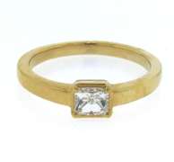 Outstanding Yellow Gold Princess Cut Diamond Ring