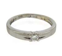 Dazzling 18kt White Gold Diamond Band