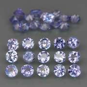 Glittering 2.85ct bright blue violet Tanzanite set