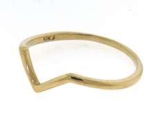 Beautiful Yellow Gold V Band