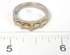 Interesting Baguette Diamond Ring in 2-Tone Platinum