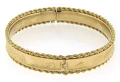 Unforgettable Yellow Gold Bangle Bracelet