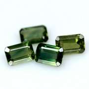 Exotic 3.10ct 4pc emerald cut green blue Sapphire set