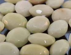 Substantial 801 carats of untreated ivory white Onyx