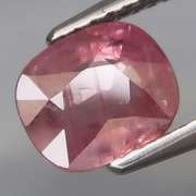 Heated only! 1.69ct pink Sapphire