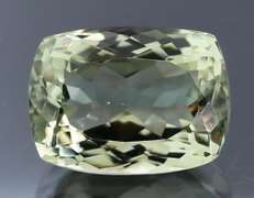 Brilliant 10.07ct platinum green Amethyst