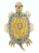 Modern and Sleek Turtle Ring With Diamonds