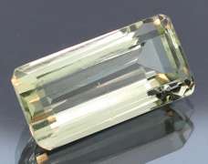 Gorgeous emerald cut 13.07ct unheated green Amethyst