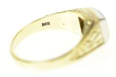 14K Yellow Gold Art Deco Squared Diamond Leaf Etched Wedding Ring