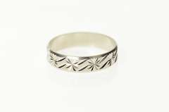 14K White Gold 4.4mm Etched Grooved Pattern Wedding Band Ring