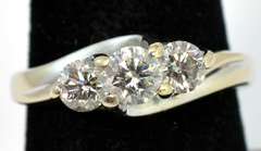 Dazzling 0.90CTW 3-Stone Diamond Ring in 14KT White Gold