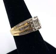 10 KT Yellow Gold Diamond Cluster Ring