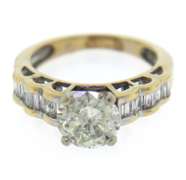 Dazzling Round Brilliant Cut Diamond w Scalloped Channel Set Shank