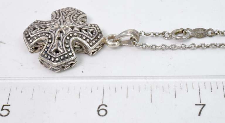 Detailed Cross Necklace in Sterling Silver