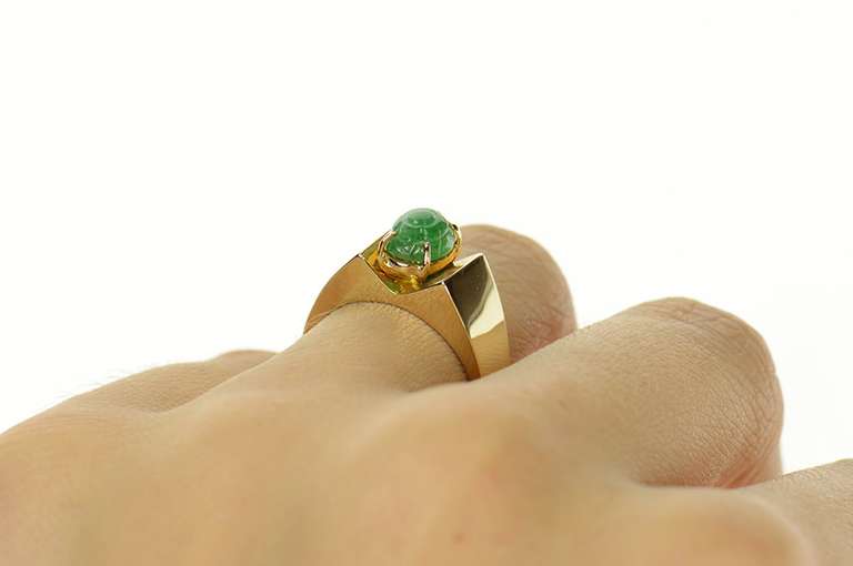 14K Yellow Gold Oval Carved Jade Floral Cabochon Statement Ring