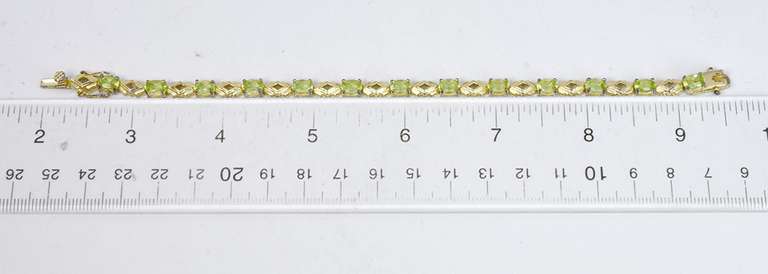 Classy Peridot Bracelet in Vermeil