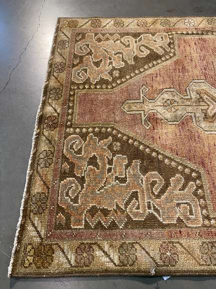 EXQUISITE VINATAGE TURKISH RUG 3.7x7