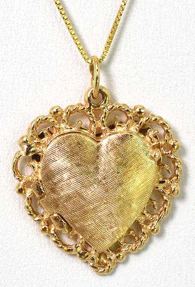 Ornate Heart Locket in 14KT Yellow Gold