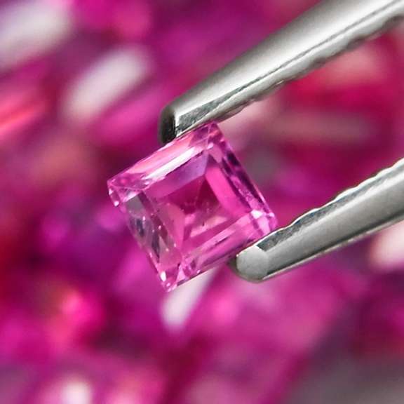 Princess cut! Heated only! 6.93ct Ruby set!