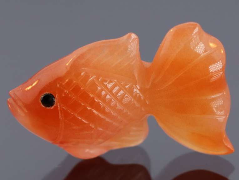 Adorable 17.54ct Agate and Sapphire fish carving