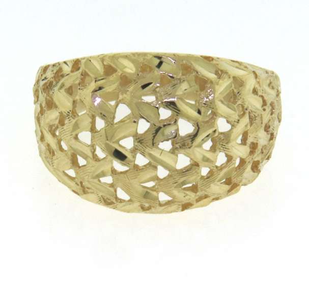 Charming Diamond Cut Dome Yellow Gold Ring