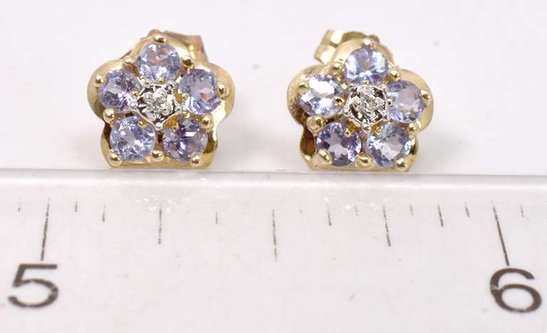 Sparkling Gemstone Earrings in Gold