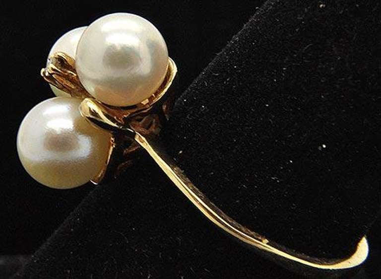 Vintage Diamond & Pearl Ring in 10kt Gold