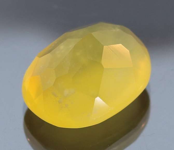 Glistening 19.29ct natural golden Fire Opal