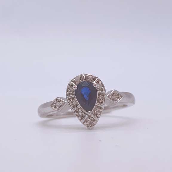 14kt Gold, Blue Sapphire, & Diamond Cocktail Ring