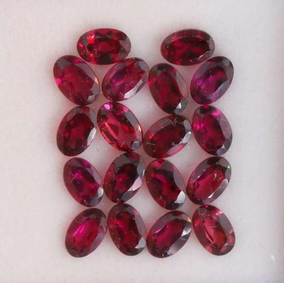 Natural 9.87ct violet Rhodolite Garnet set
