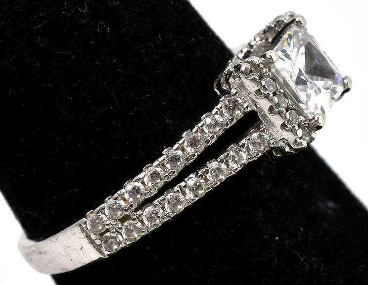 Sweet & Sparkly CZ Ring in Sterling Silver