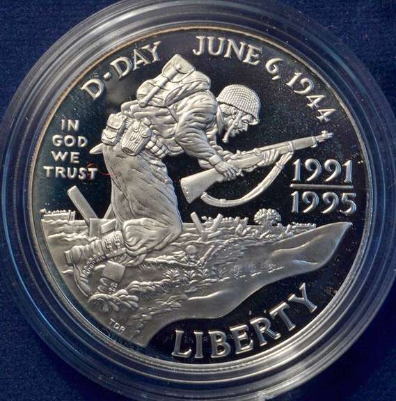 World War II 50th Anniversary Commemorative Coins. Two-Coin Proof Set.